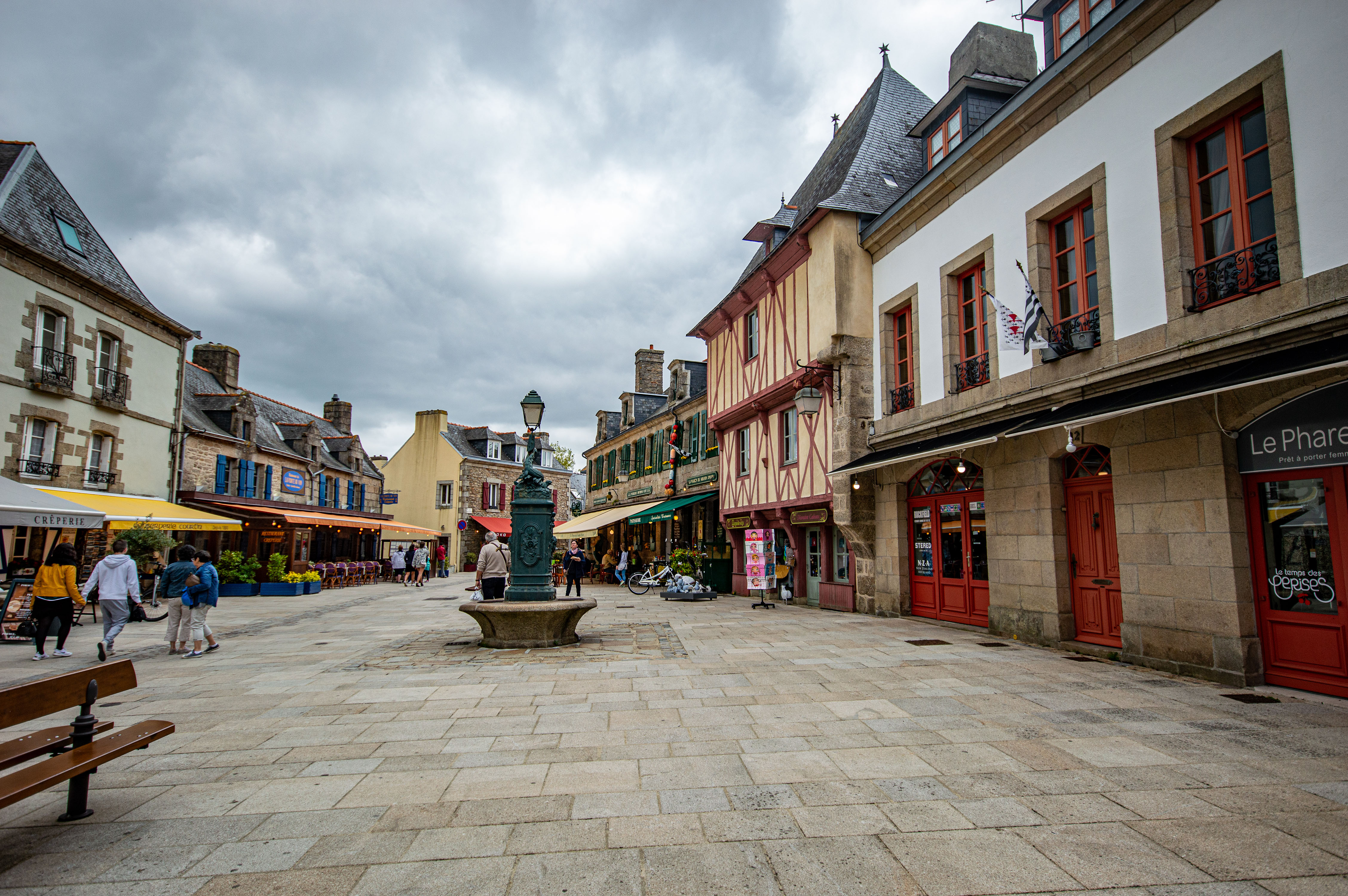Ville_close_de_Concarneau_Rue_Vauban_D3200_04232018_614.jpg