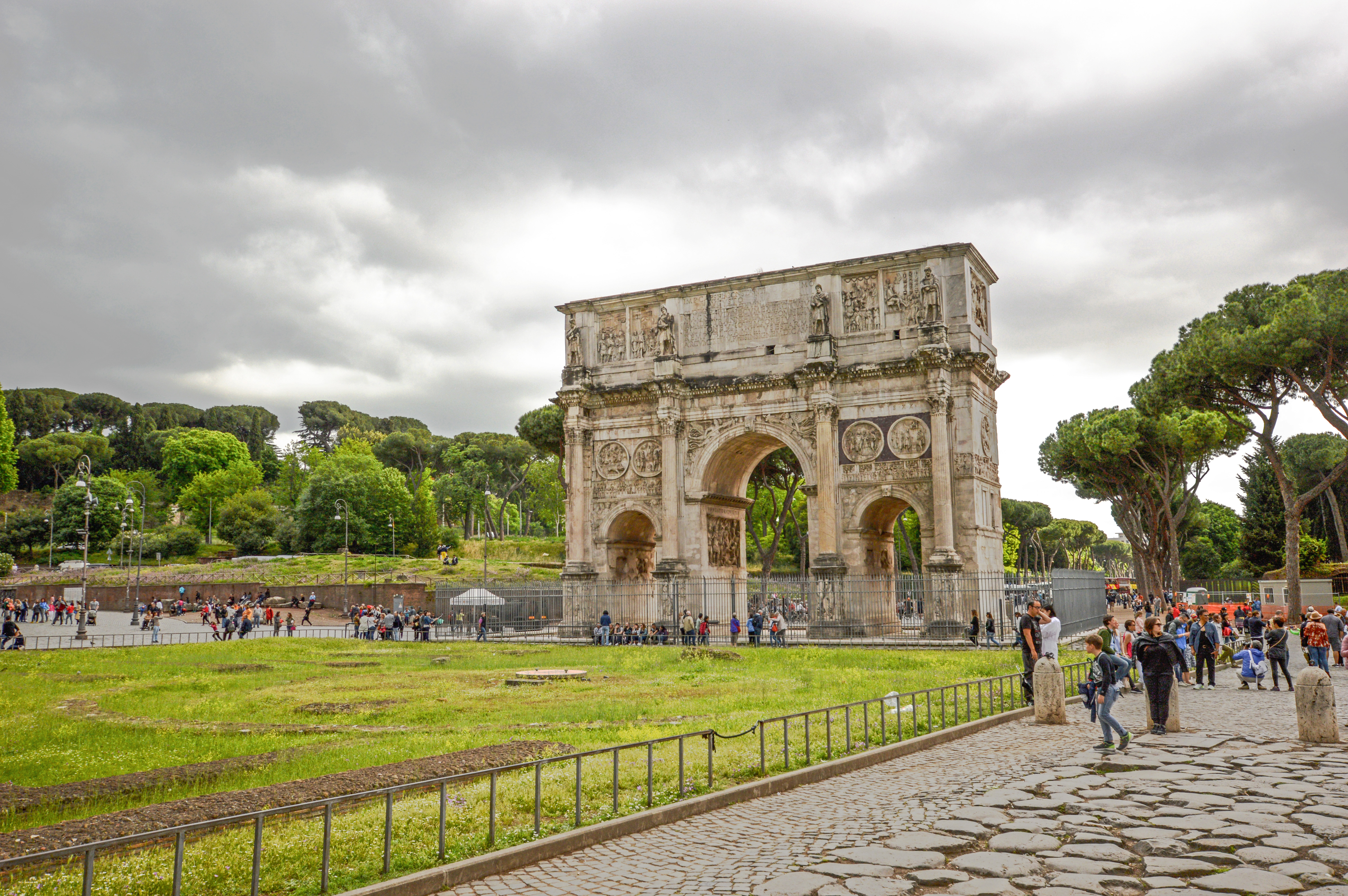 link to The Arch of Constantine